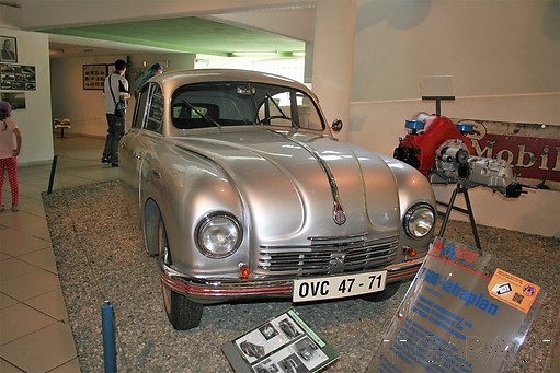 Muzeum marki Tatra - zdecydowanie ciekawsze niż wizyta w Skodzie